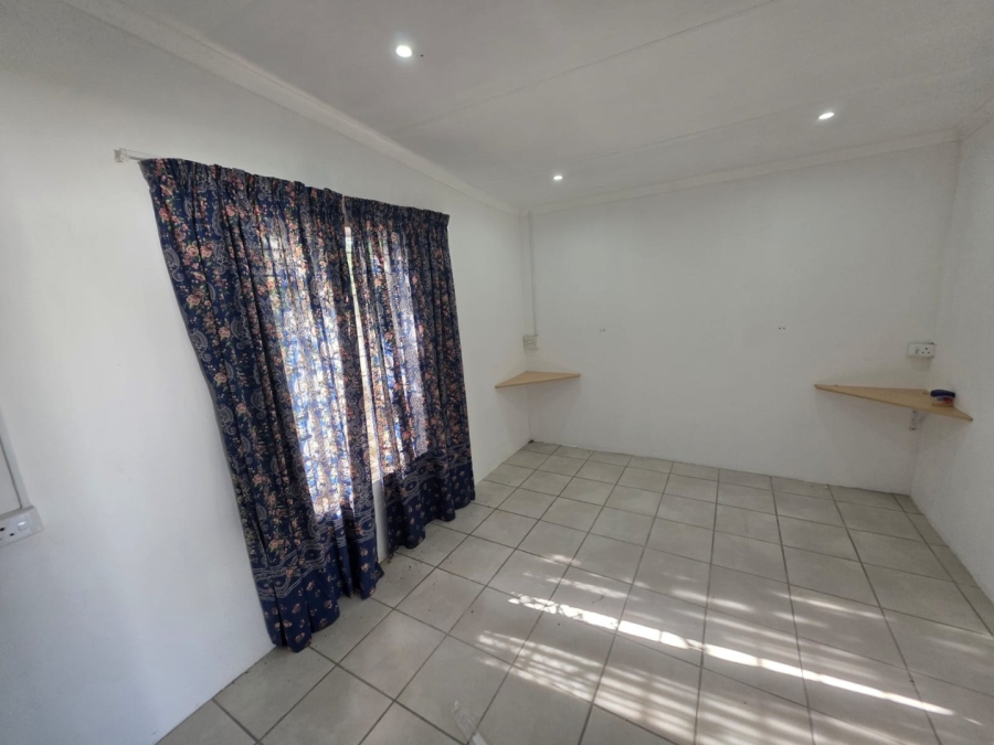 To Let 1 Bedroom Property for Rent in Ferreira Town Eastern Cape